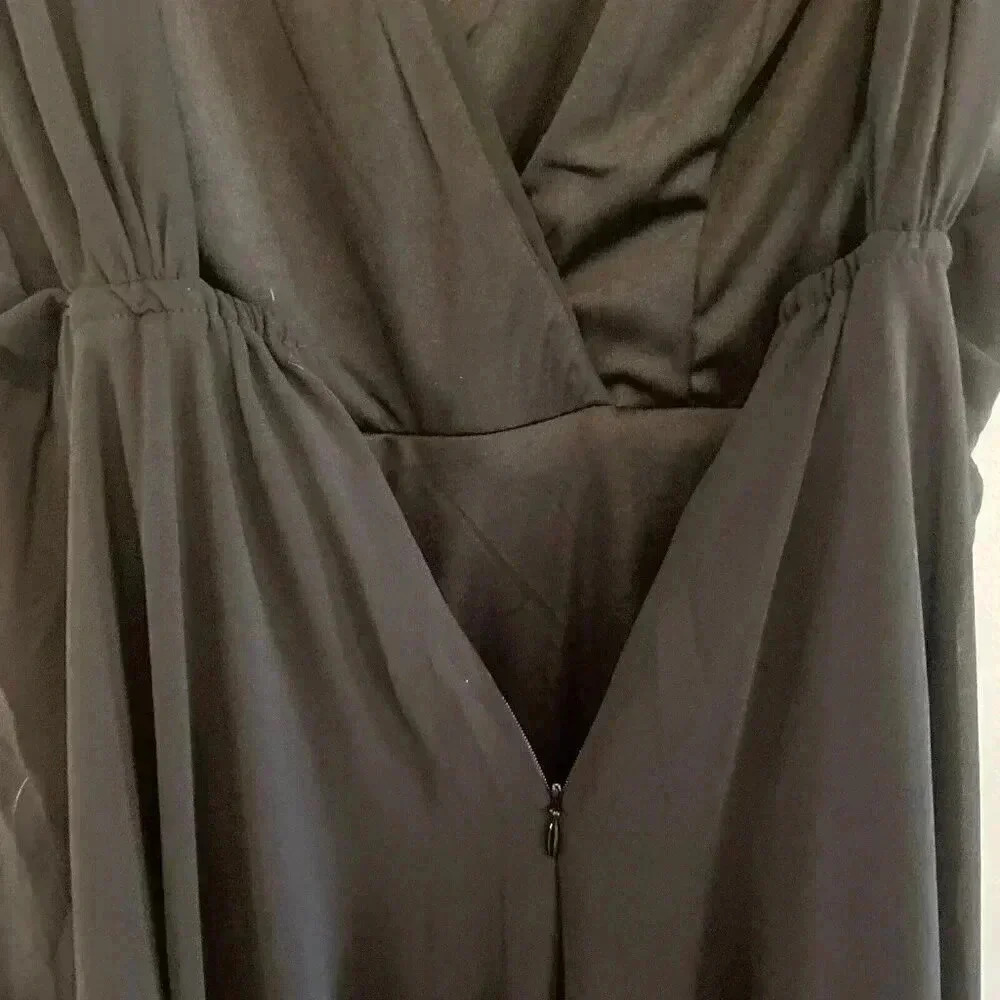 New LULU'S Dance the Night Away Maxi Gown Black Surplice Dress Medium Formal NWT - Picture 8 of 16